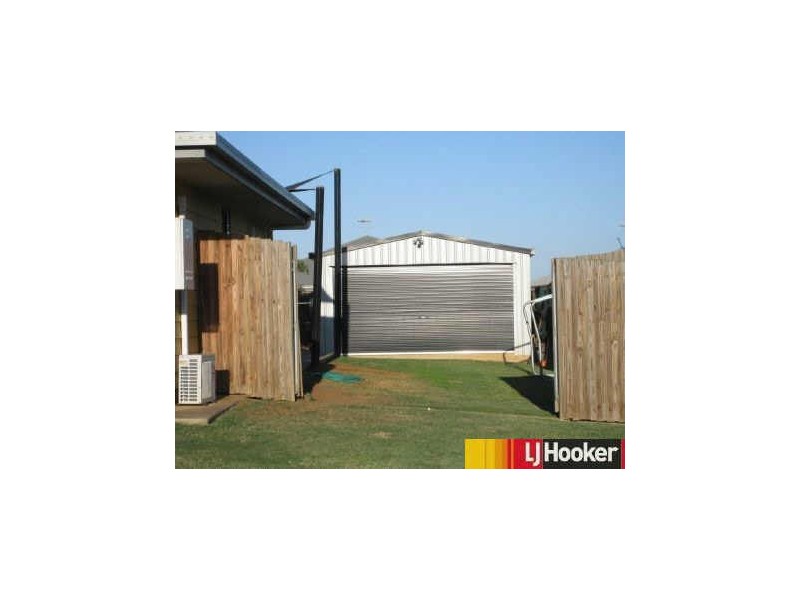 25 Savannah Drive, Moranbah QLD 4744