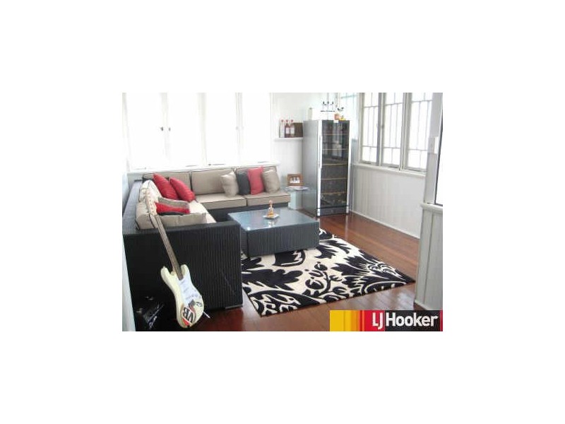 6 Steen Street, South Mackay QLD 4740