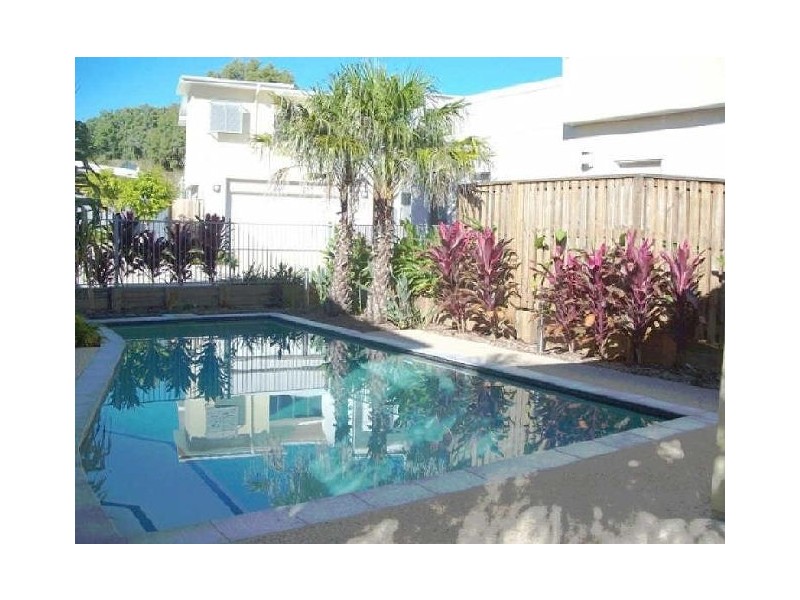 8/2 Belangason Way, Shoal Point QLD 4750