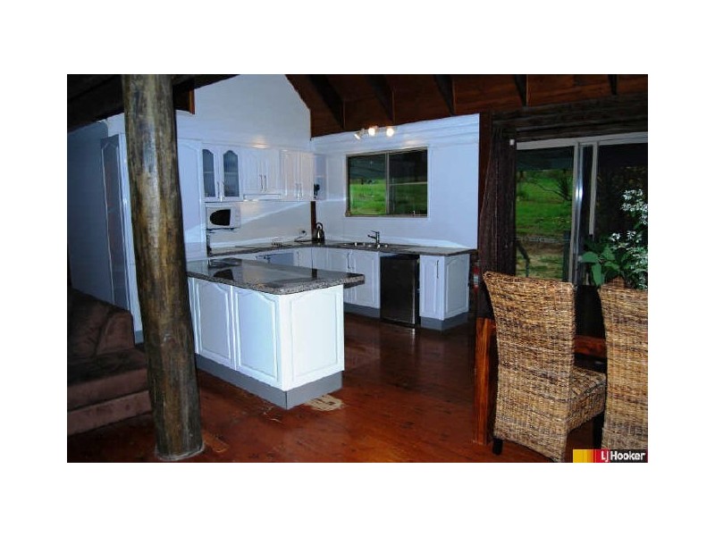 498 Gorge Road, Finch Hatton QLD 4756