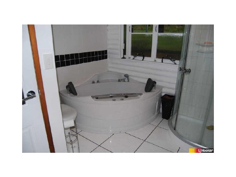 498 Gorge Road, Finch Hatton QLD 4756