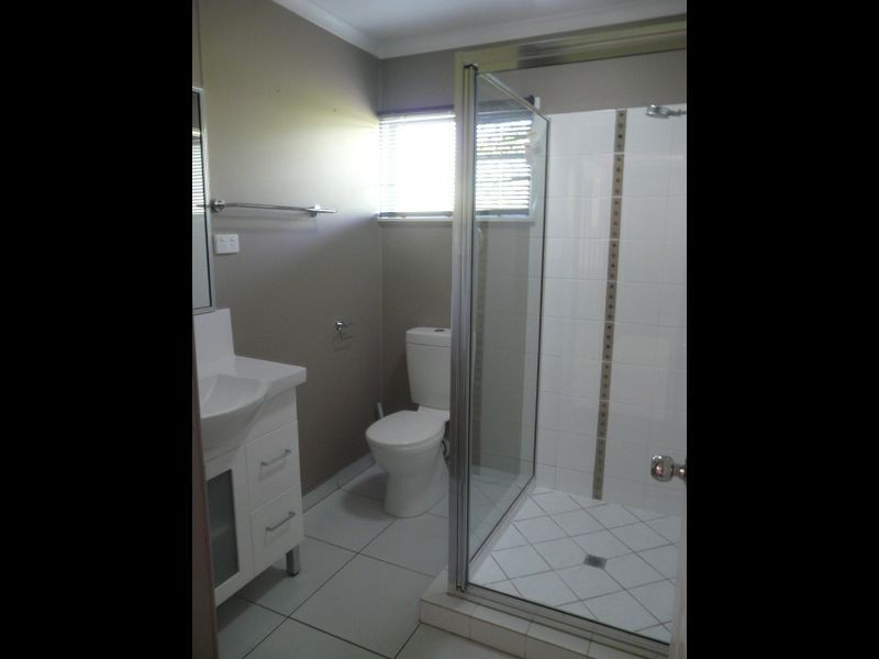 2/73 Paradise Street, West Mackay QLD 4740