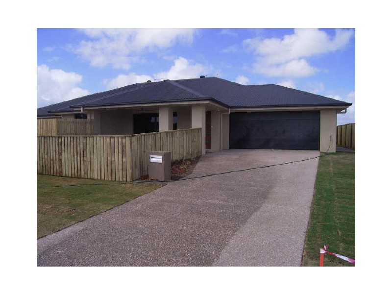 2/72 Whitehaven Drive, Blacks Beach QLD 4740