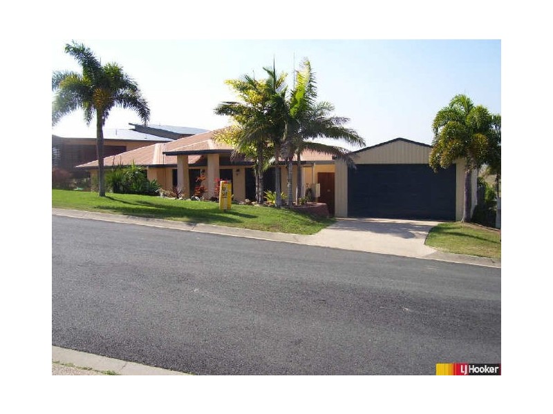 2 Jade Court, Glenella QLD 4740