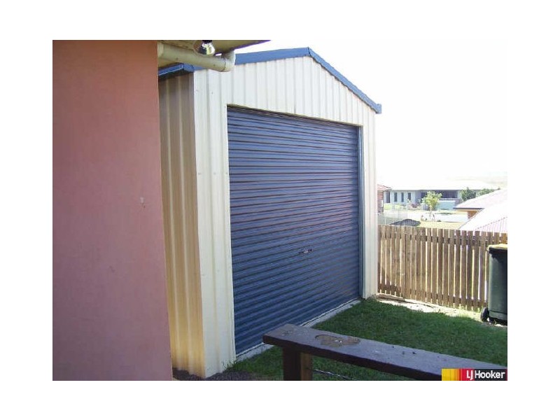 2 Jade Court, Glenella QLD 4740