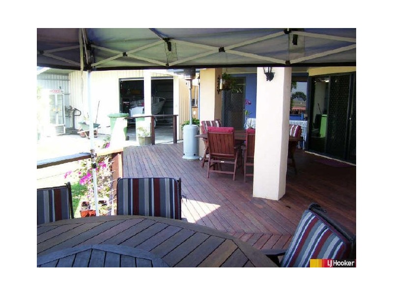 2 Jade Court, Glenella QLD 4740