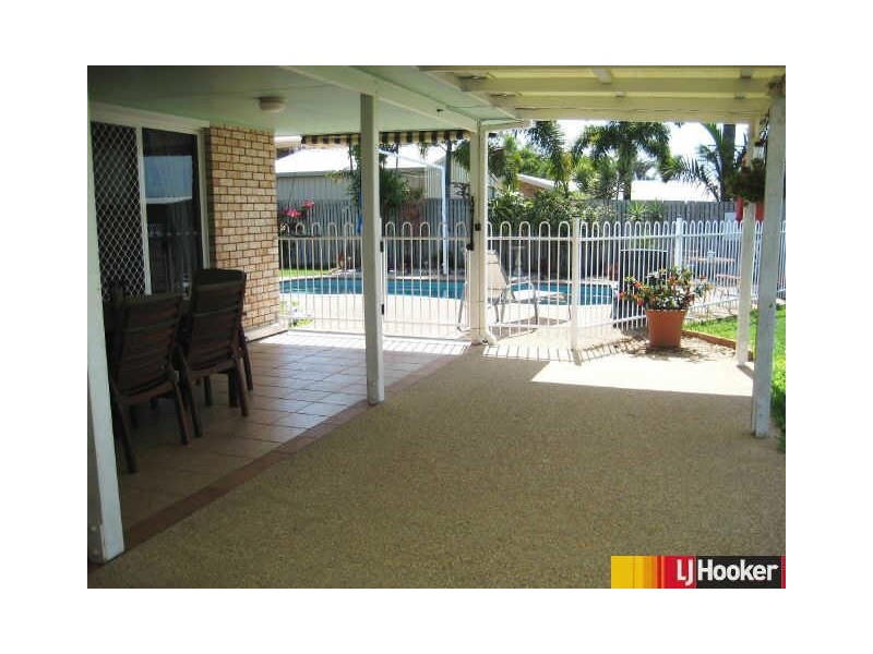 10 Balmoral Court, Beaconsfield QLD 4740