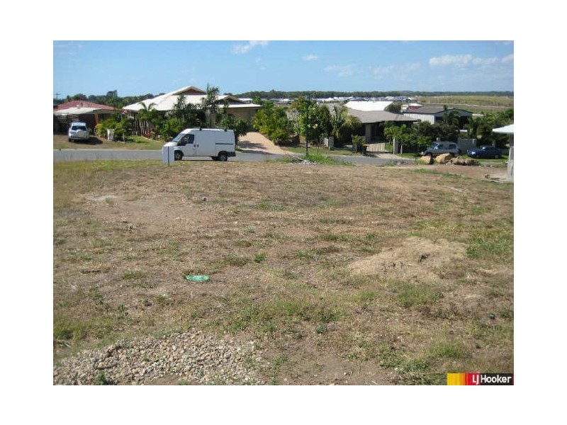 1 Coralcove Court, Blacks Beach QLD 4740