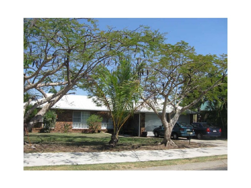 5 Davey Street, Glenella QLD 4740
