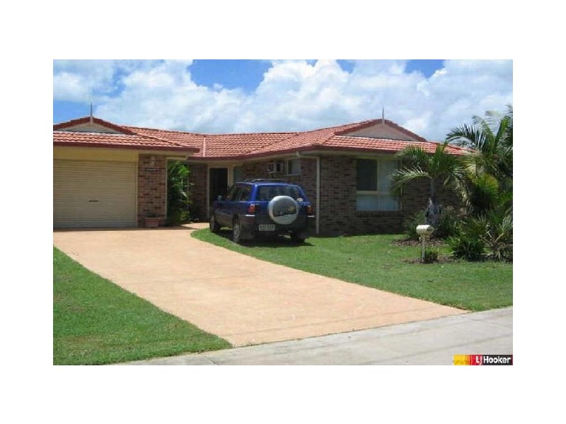 55 Pioneer Street, Glenella QLD 4740