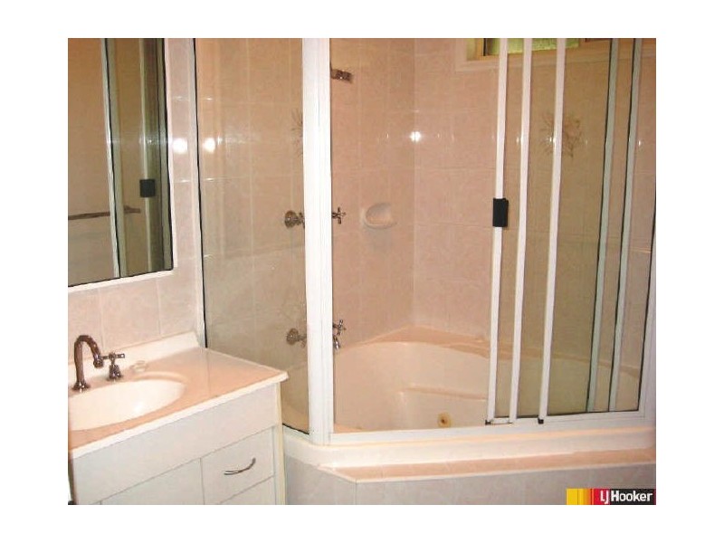 4 Chapman Court, Eimeo QLD 4740