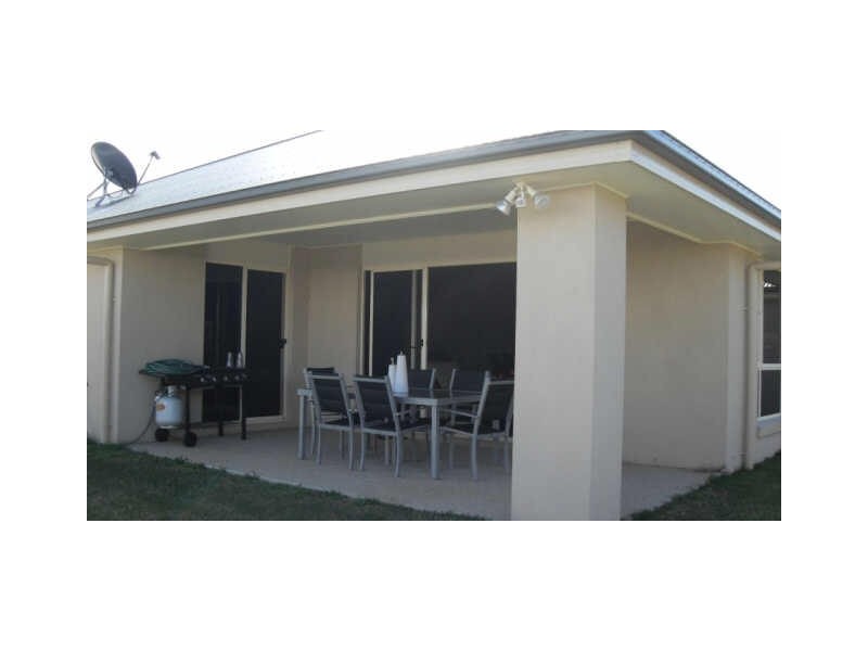 8 Ulladulla Street, Blacks Beach QLD 4740