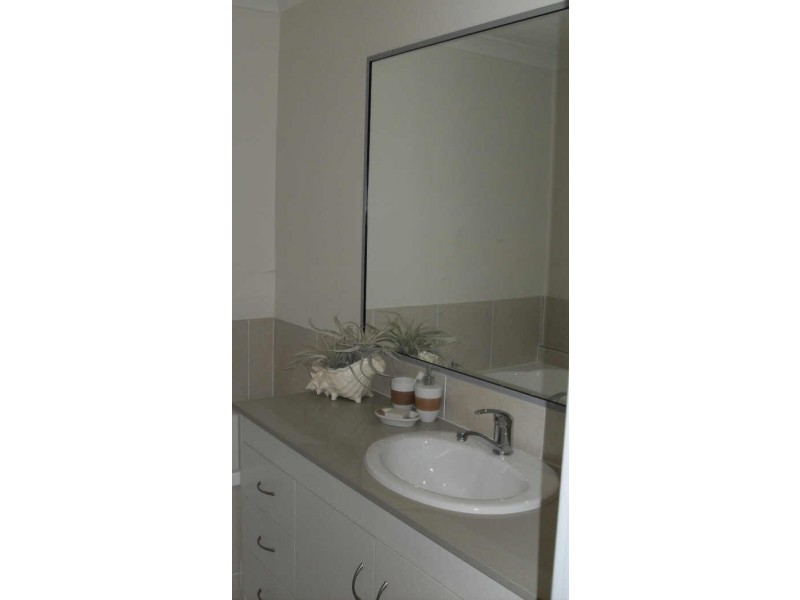 8 Ulladulla Street, Blacks Beach QLD 4740