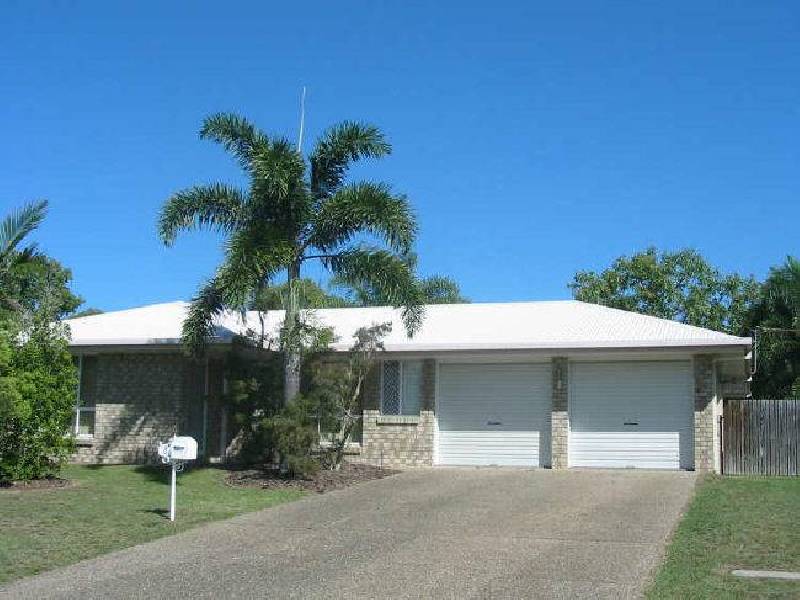 5 Hayman Court, Bucasia QLD 4750