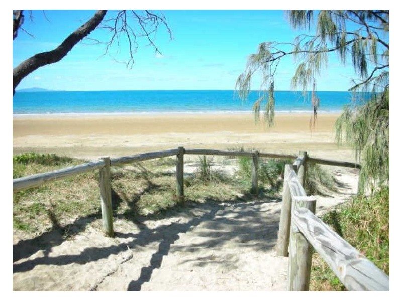 5 Seychelles Road, Shoal Point QLD 4750