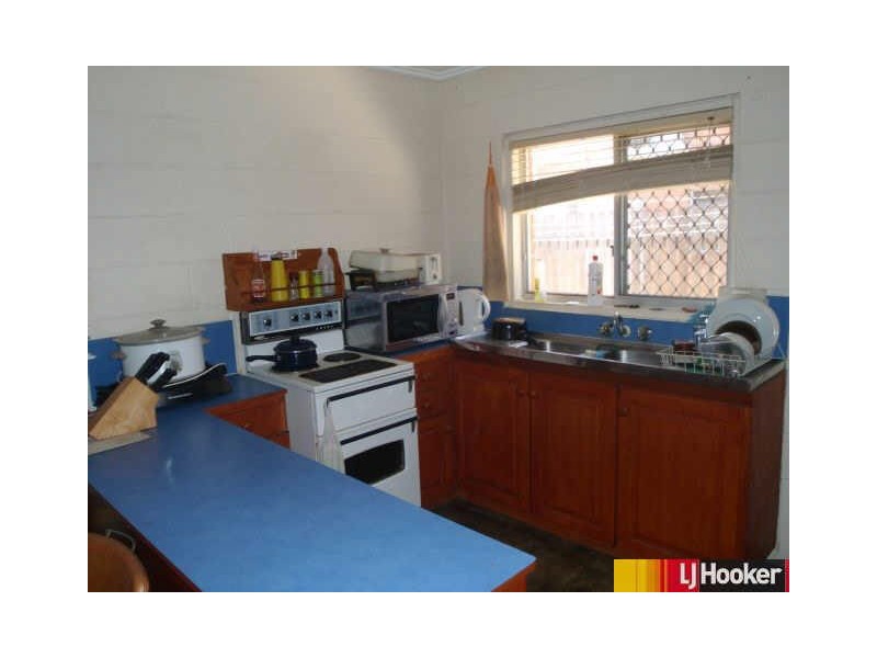 4/9 Porter Street, Mackay QLD 4740