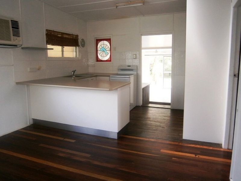 32 Edmonds Street, Bucasia QLD 4750