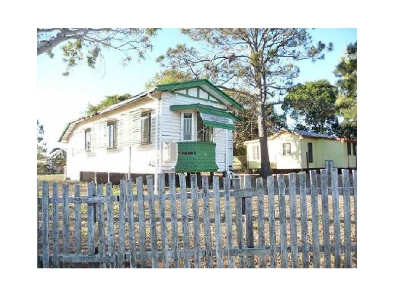 24 Rae Street, East Mackay QLD 4740