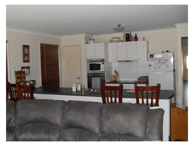 100 Busuttin Drive, Eimeo QLD 4740