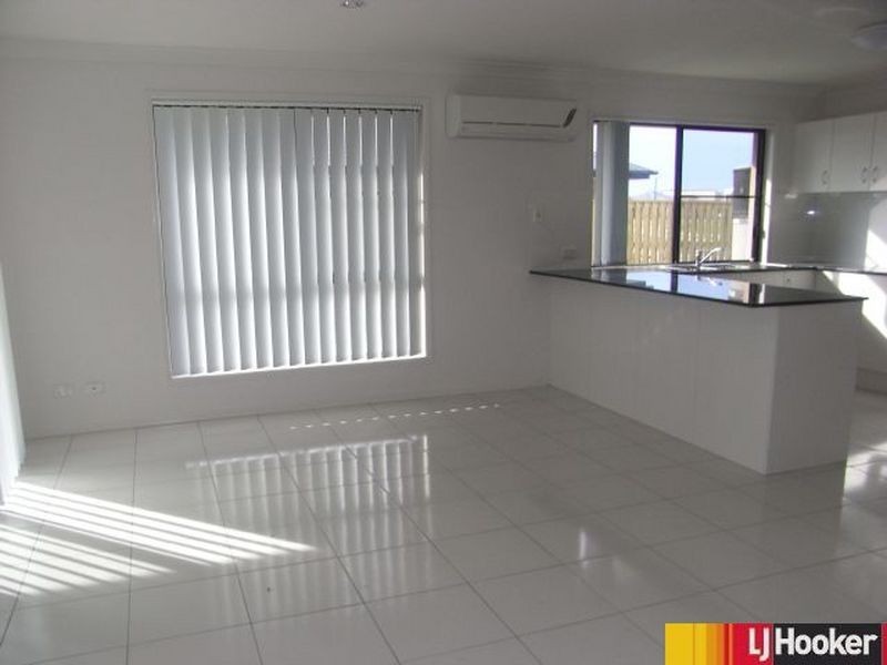 52 Whitehaven Drive, Blacks Beach QLD 4740