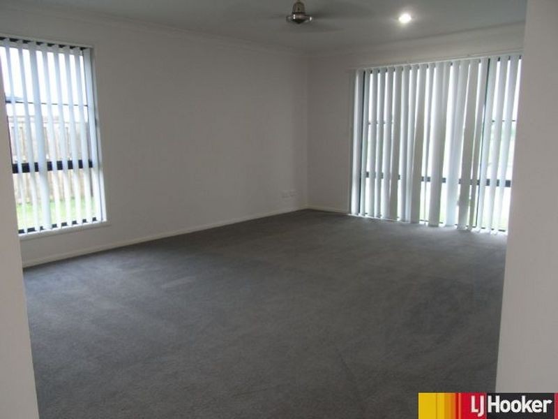 52 Whitehaven Drive, Blacks Beach QLD 4740