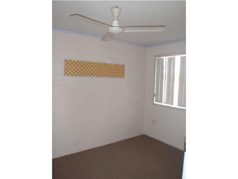 2/9 Creal Street, East Mackay QLD 4740