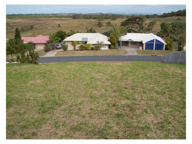 14 Mclaughlin Drive, Eimeo QLD 4740