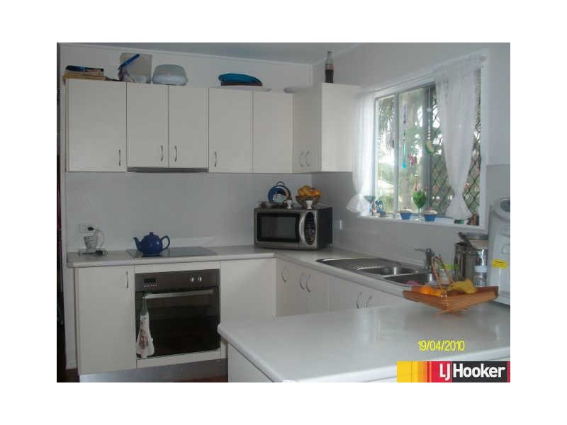 17 Crane Street, Slade Point QLD 4740