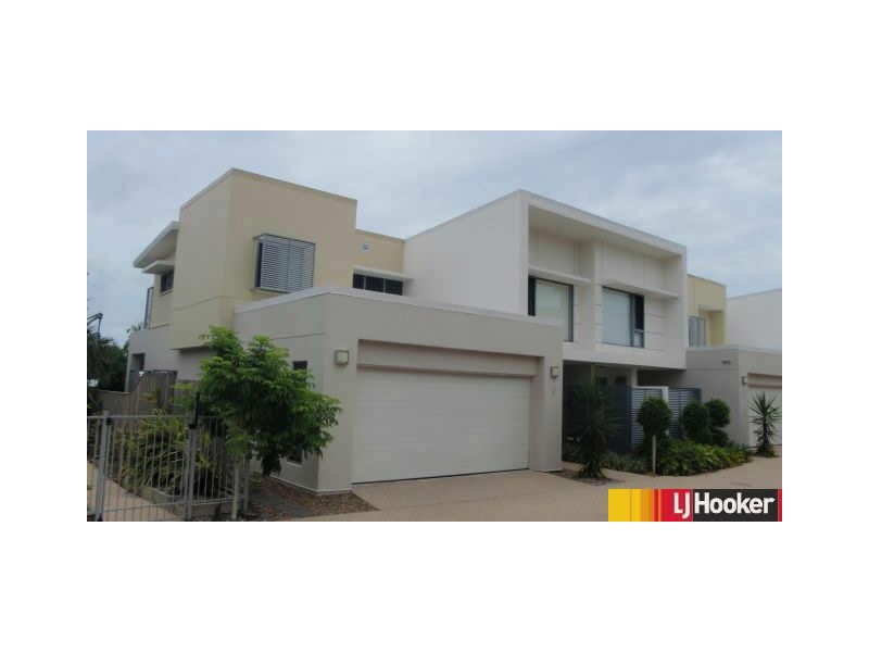 9/2 Belangason Way, Shoal Point QLD 4750