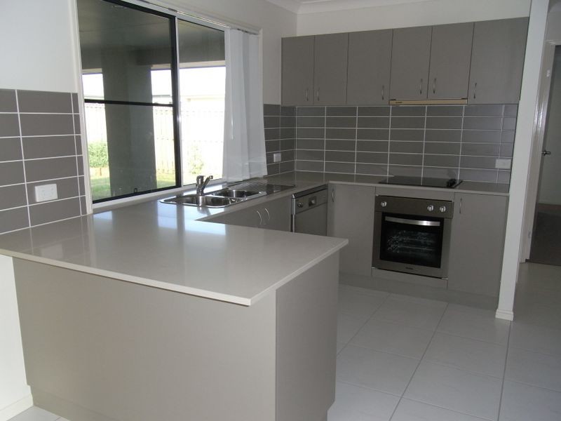 22 Coogee Terrace, Blacks Beach QLD 4740