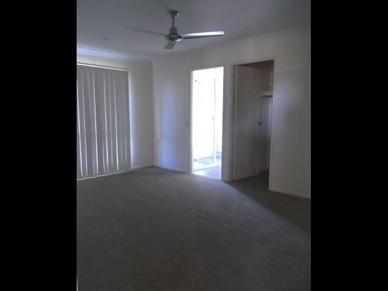 16 Coogee Terrace, Blacks Beach QLD 4740