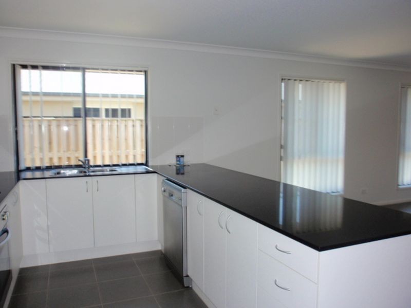59 Whitehaven Drive, Blacks Beach QLD 4740