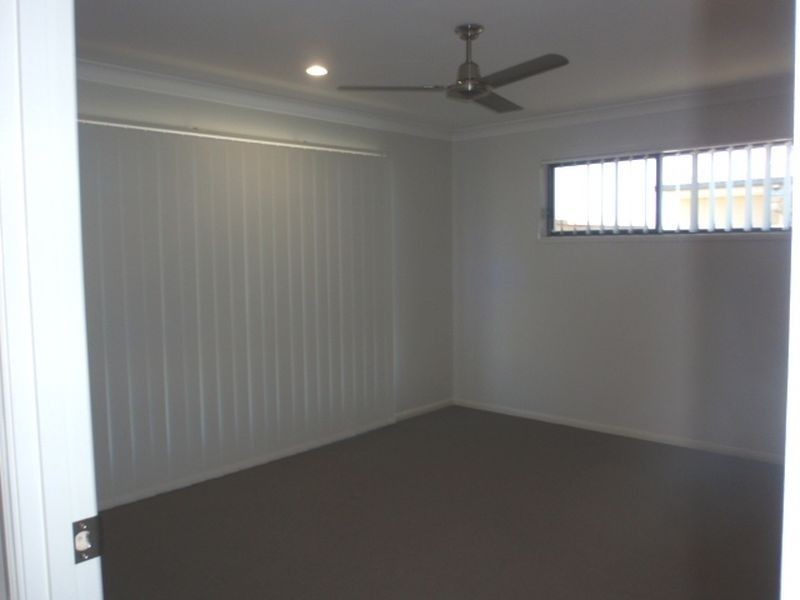 59 Whitehaven Drive, Blacks Beach QLD 4740