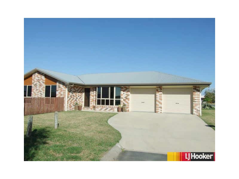 8 Porpoise Place, Andergrove QLD 4740
