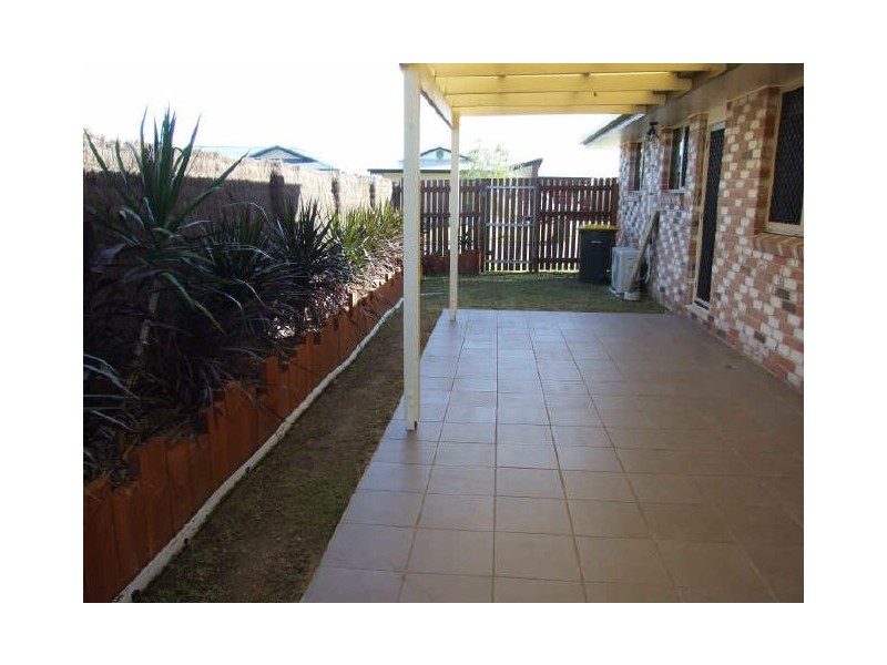 8 Porpoise Place, Andergrove QLD 4740