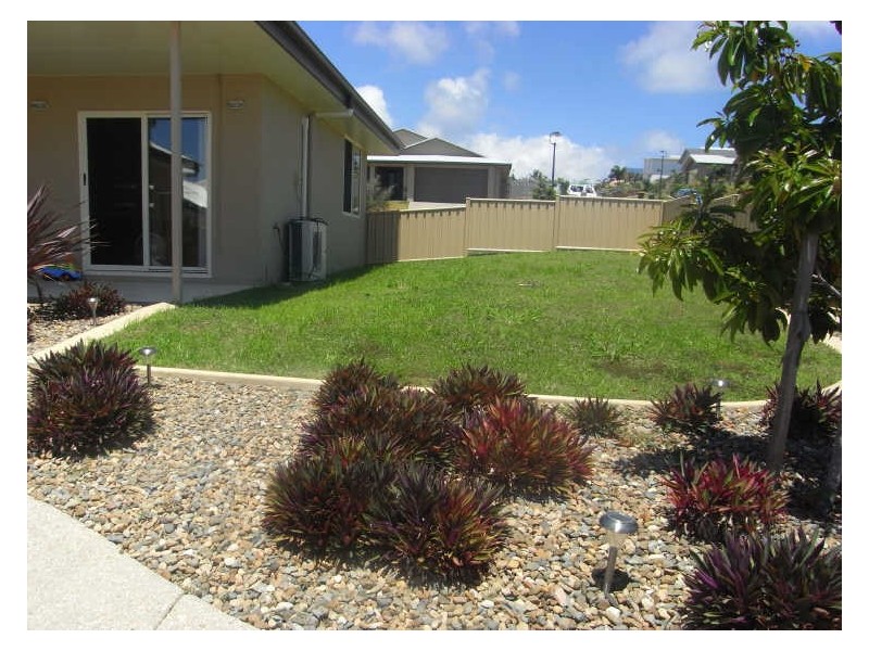 8/8 Mulcahy Crescent, Eimeo QLD 4740
