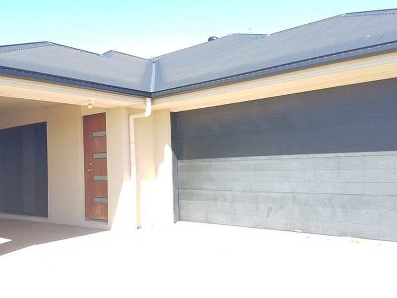 2/72 Whitehaven Drive, Eimeo QLD 4740