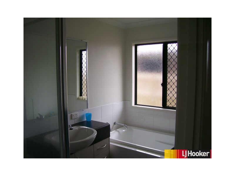 33 Sheedy Crescent, Marian QLD 4753