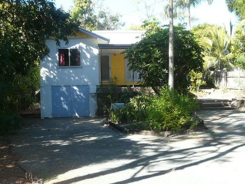 1 Snipe Street, Slade Point QLD 4740