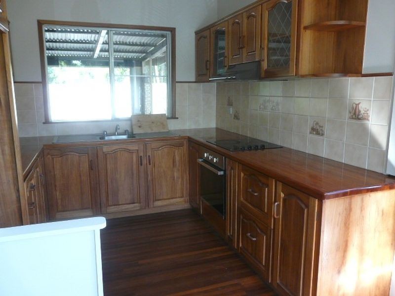 1 Snipe Street, Slade Point QLD 4740