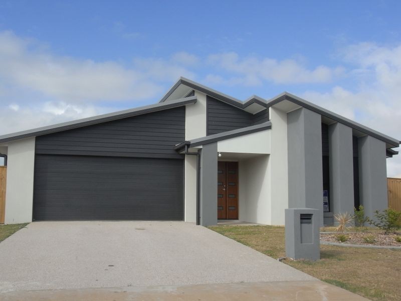 77 Whitehaven Drive, Blacks Beach QLD 4740