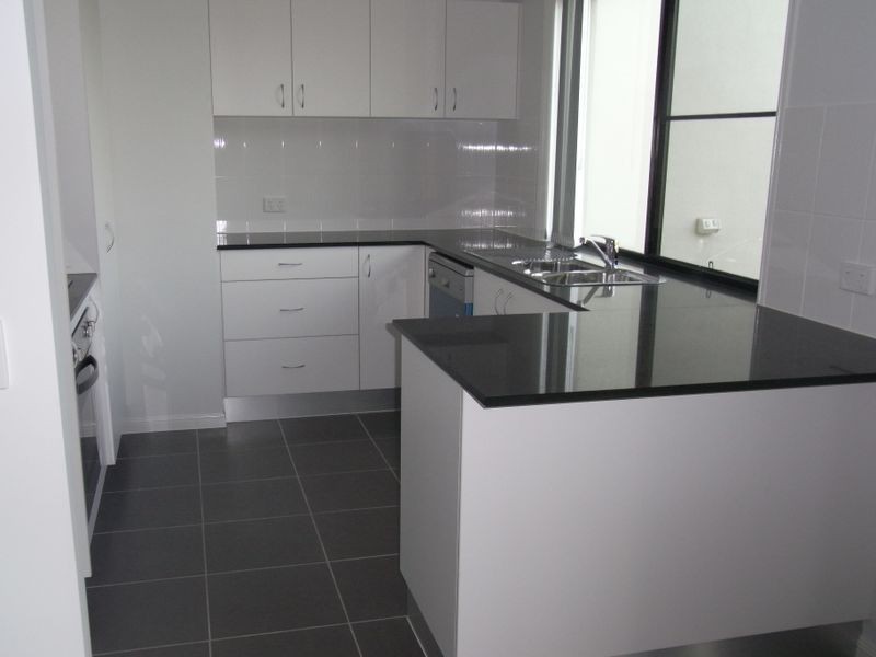 77 Whitehaven Drive, Blacks Beach QLD 4740