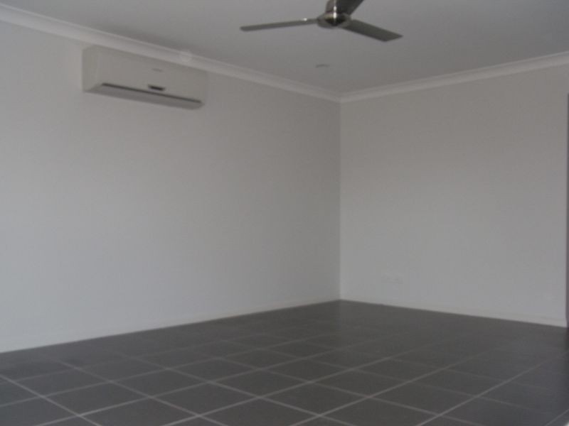 77 Whitehaven Drive, Blacks Beach QLD 4740