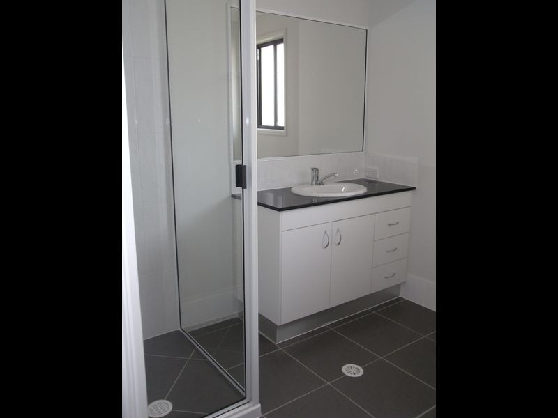 77 Whitehaven Drive, Blacks Beach QLD 4740