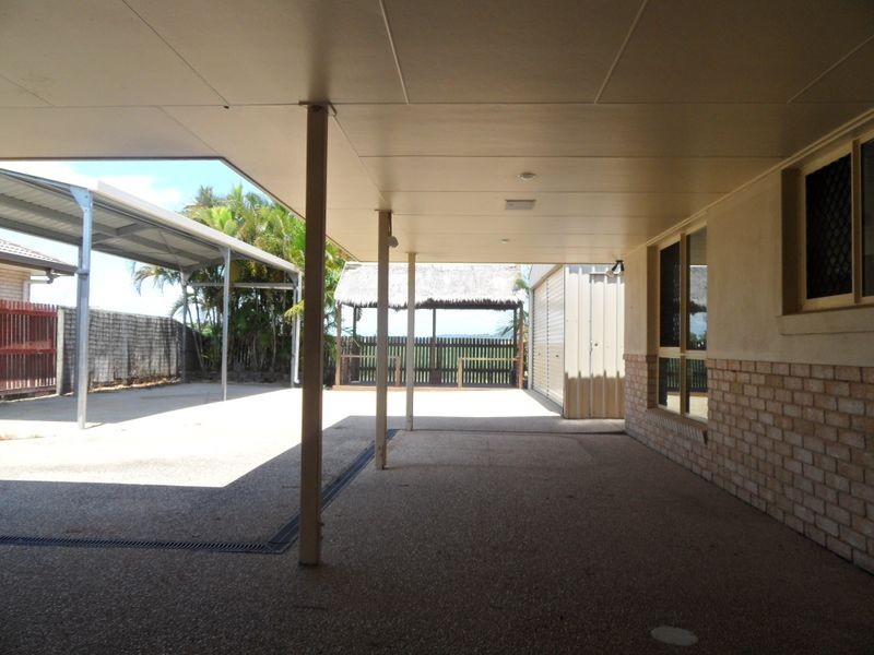 35 Wing Crescent, Glenella QLD 4740