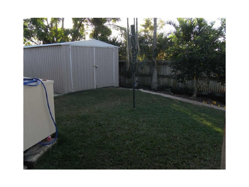 3 Hillcrest Street, Eimeo QLD 4740