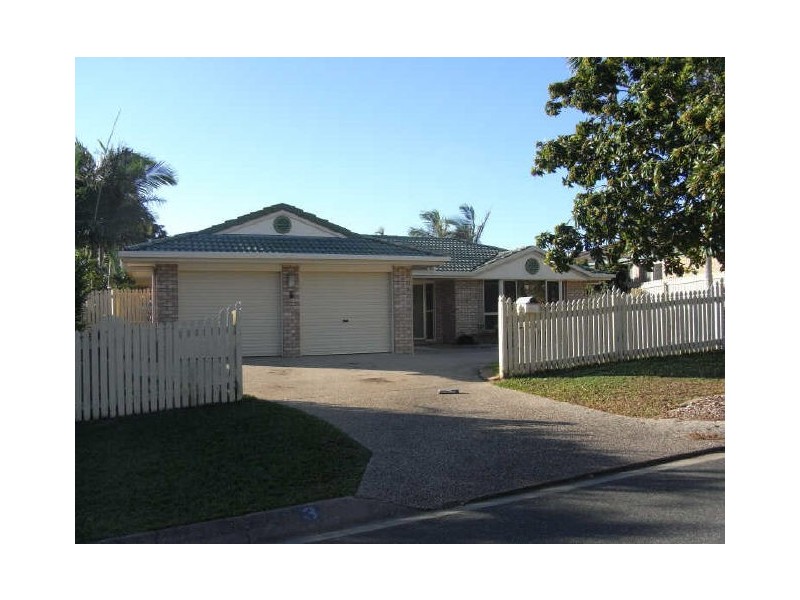 3 Hillcrest Street, Eimeo QLD 4740