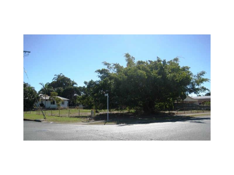 14 James Street, South Mackay QLD 4740