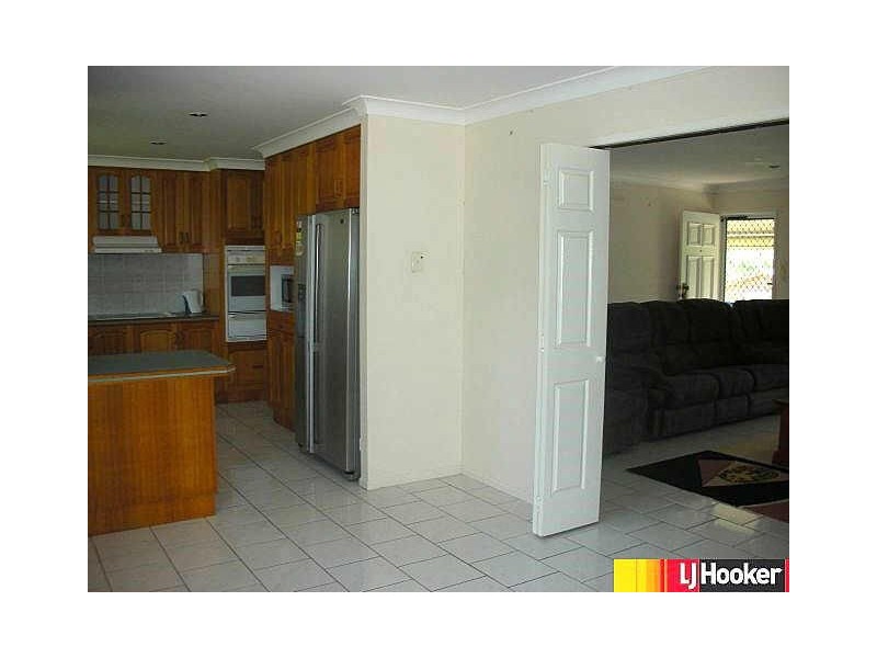 9 Marzan Street, Rural View QLD 4740