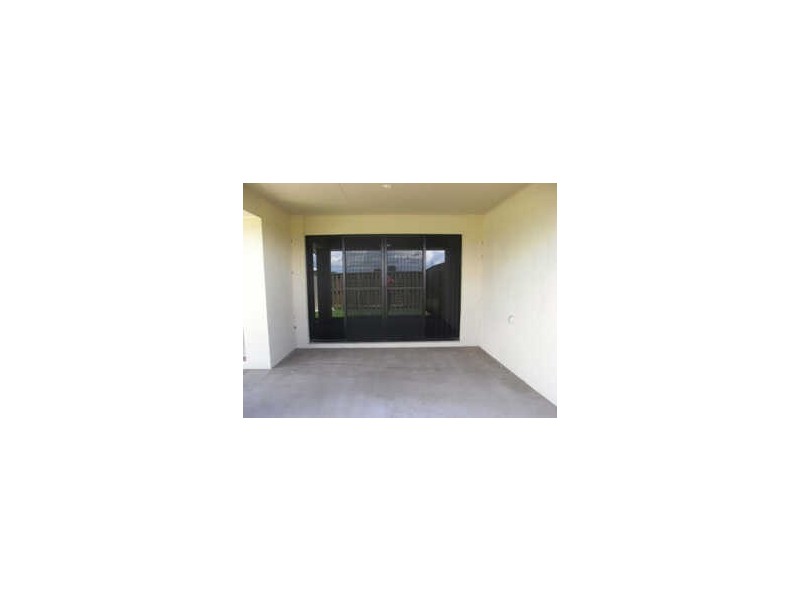 2/101 Whitehaven Drive, Eimeo QLD 4740